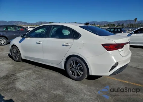 2023 Kia Forte Lx z USA, uszkodzony, nr VIN 3KPF24AD3PE508591